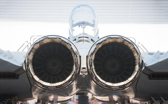 殼牌390渦輪機油能為APU啟動提供可靠性嗎？